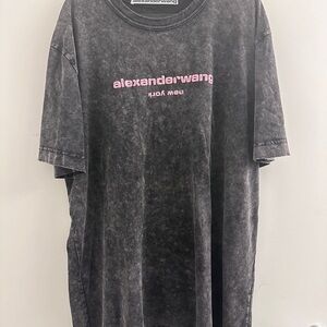 Alexander wang men’s large T shirts good condition. Easy to style with. Cool